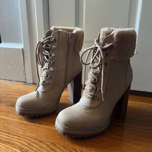 Steve Madden laced up faux fur accent winter heels, size 7.5